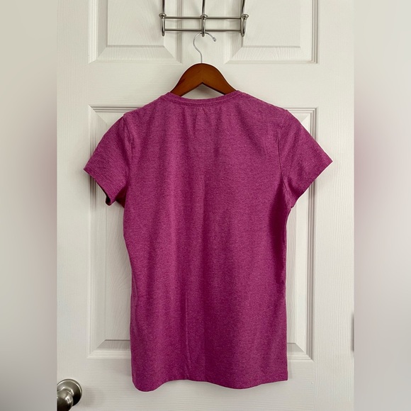 The North Face Women's Magenta Tee - Picture 2 of 3